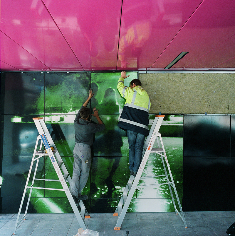 Rubis, je peux là contre (2002), document Bruxelles.