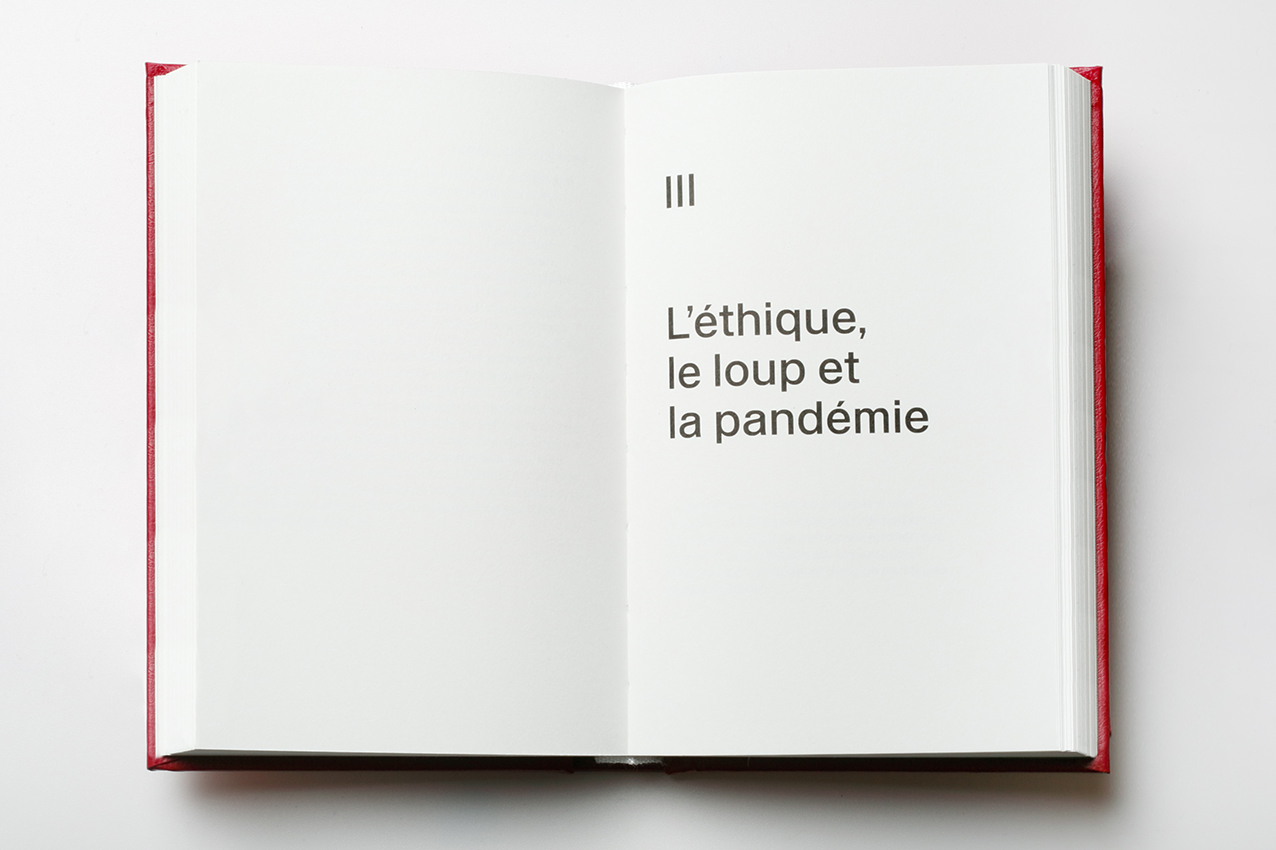 Arnaud Théval "Hôpital cherche Nord" (2021), éditions Dilecta, Paris. DAns le cadre de la résidence à l'Institut de lutte contre le cancer, Bergonié, Bordeaux.