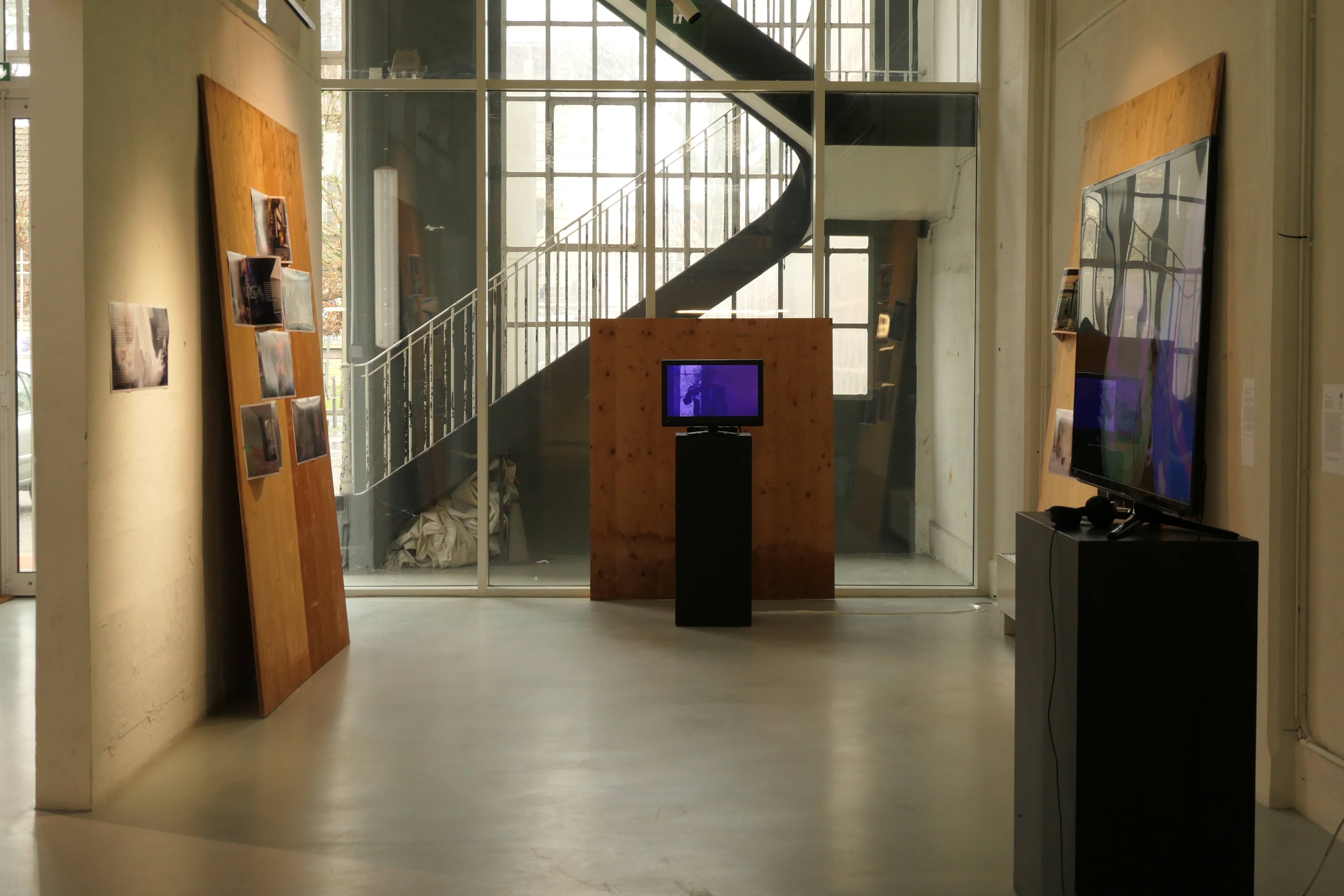 Atelier AAA, exposition au 308 maison de l'architecture, Paul-Aymar Mourgue d’Algue Sans titre (Erasing),&nbsp; 1999 Vidéo couleur, muette 3’46" Collection Frac Nouvelle-Aquitaine MÉCA © Paul-Aymar Mourgue d'Algue