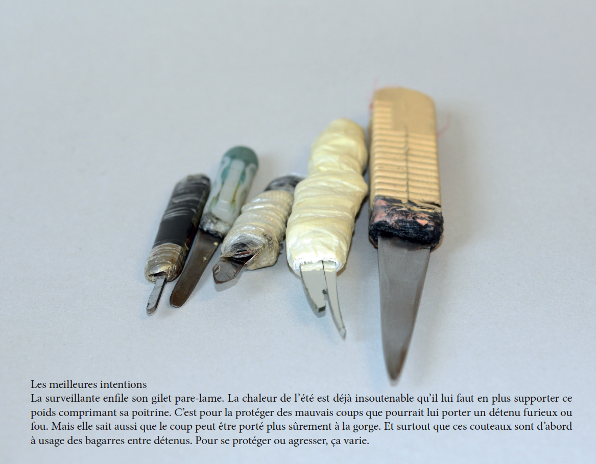 Arnaud Théval "Objets saisis, objets de récits" (2024) format 40 x 50 cm.