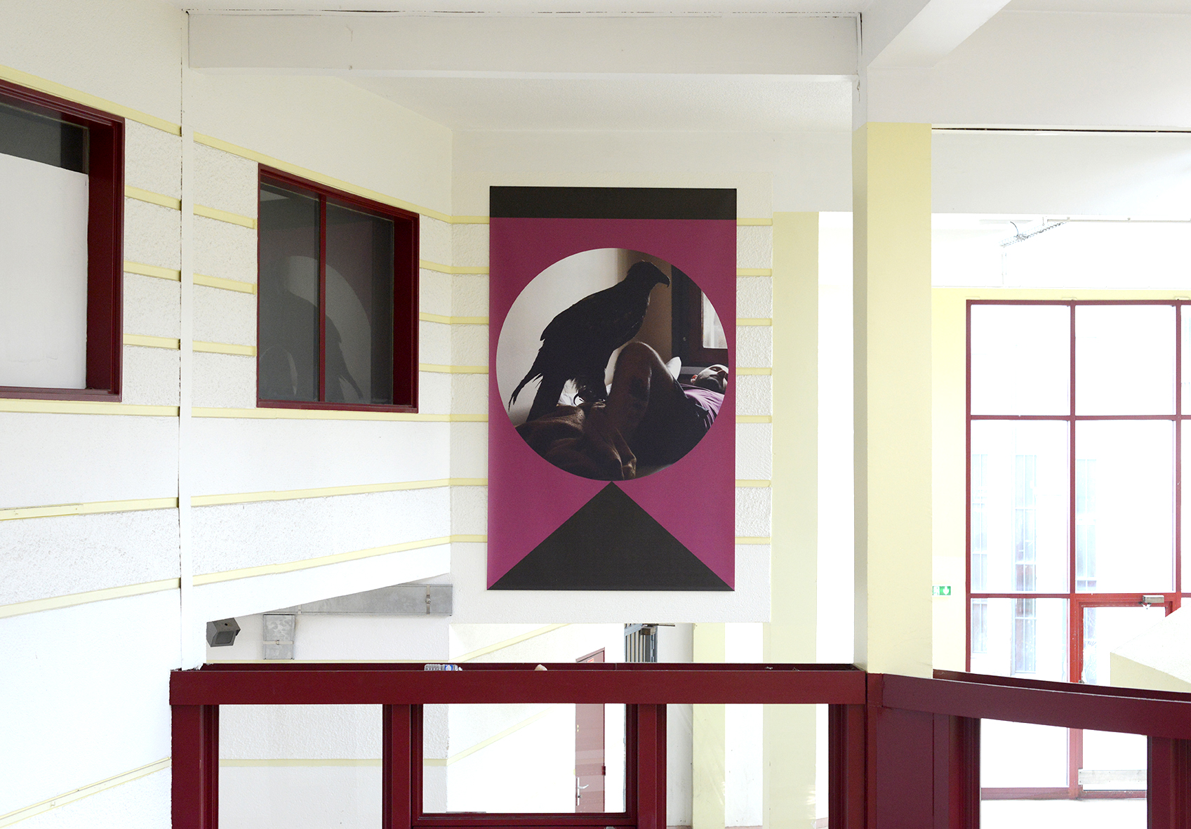 Arnaud Théval &quot;Histoire animale de la prison&quot; (2024) centre pénitentiaire de Villefranche-sur-Saône. Six tirages sur bâche, format 160 cm x 260 cm.