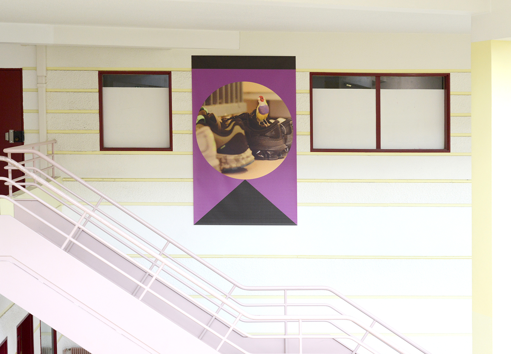 Arnaud Théval &quot;Histoire animale de la prison&quot; (2024) centre pénitentiaire de Villefranche-sur-Saône. Six tirages sur bâche, format 160 cm x 260 cm.