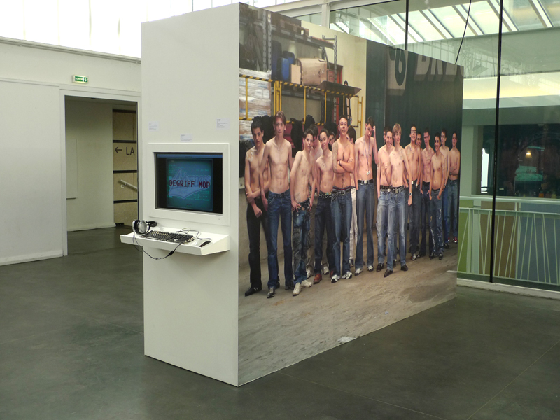 Théval vue de l'exposition Au boulot ! (2012) Les métallos, Paris.