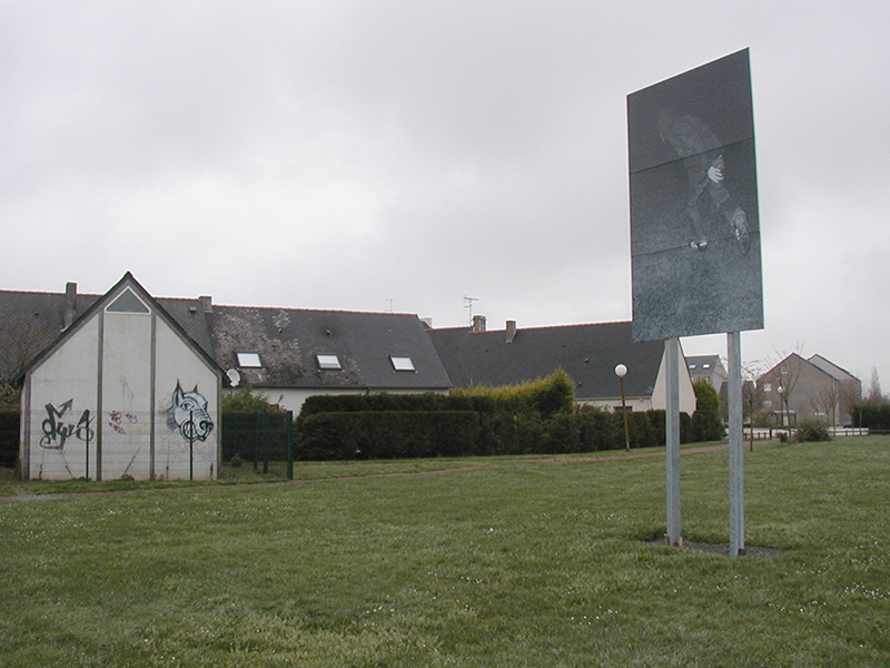 Sous le soleil (2002), document.