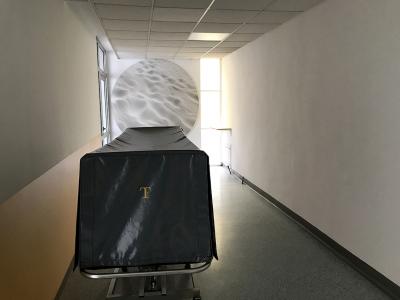Arnaud Théval + Cancan Le chemin de sa personne (2022) Institut Bergonié, Bordeaux.